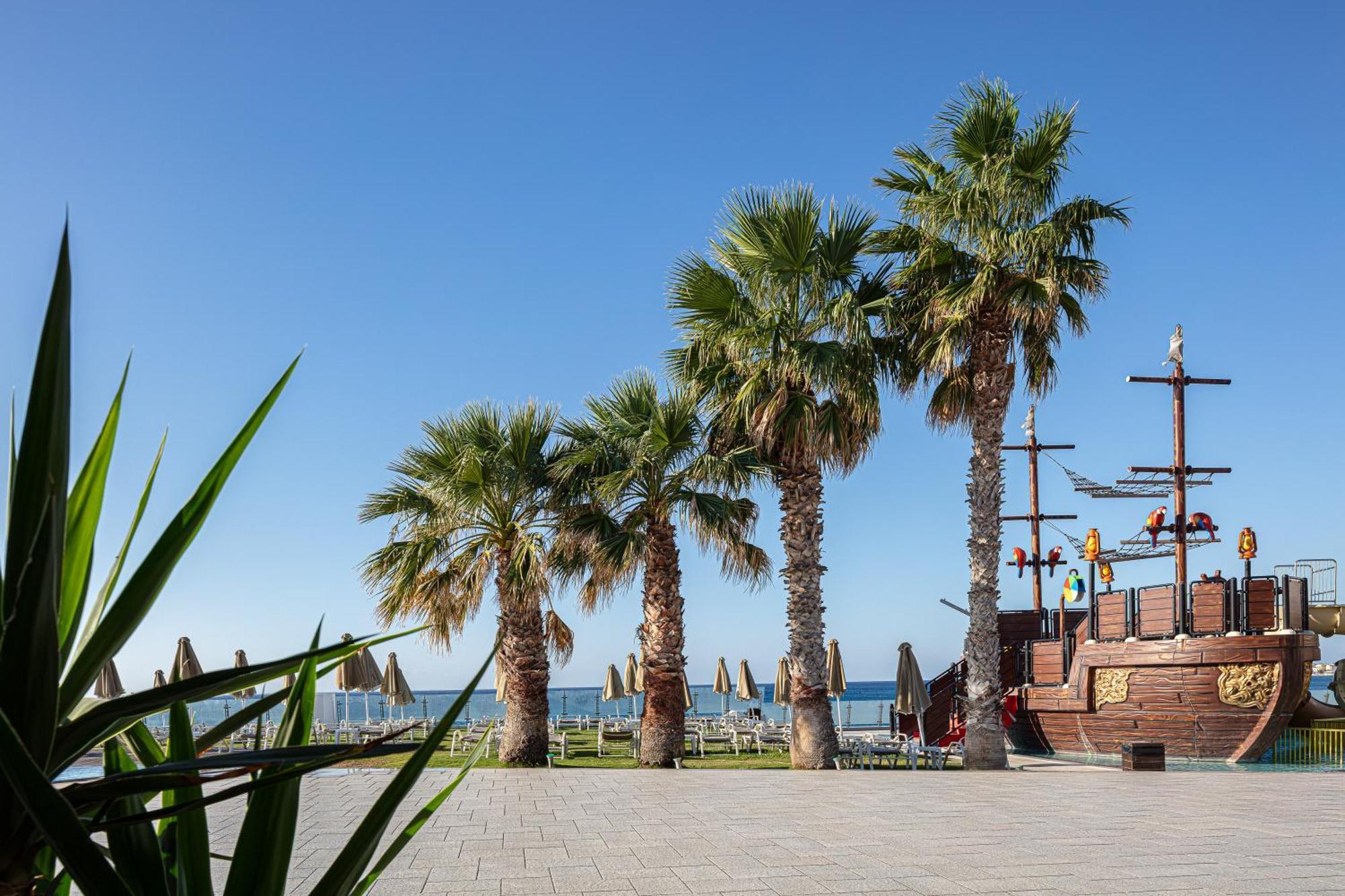 Petra Mare Hotel Ierapetra  Exterior photo